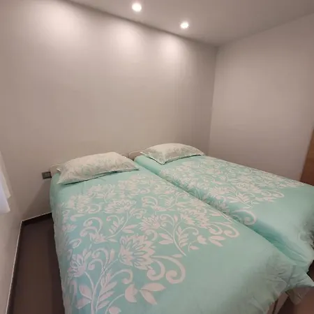 River Nadiza Apartamento *